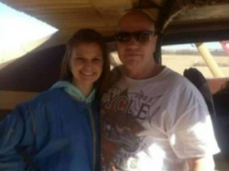 A garota que sobreviveu à queda livre de mil metros após falha de paraquedas