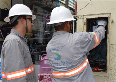 Eletrobras identifica 237 tipos de roubo de energia no Centro de Manaus