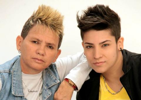 Dupla lésbica sertaneja faz sucesso na internet