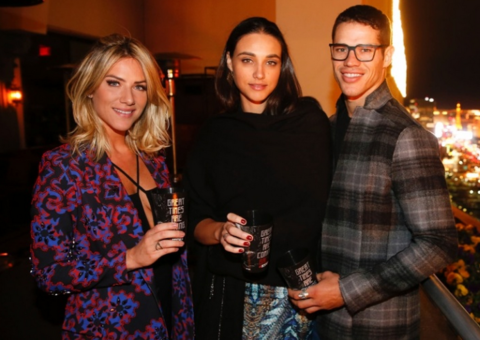 Famosos viajam para Las Vegas para assistir luta de Anderson Silva