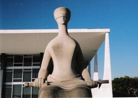 Notícias da Justiça e do Direito nos jornais desta sexta-feira