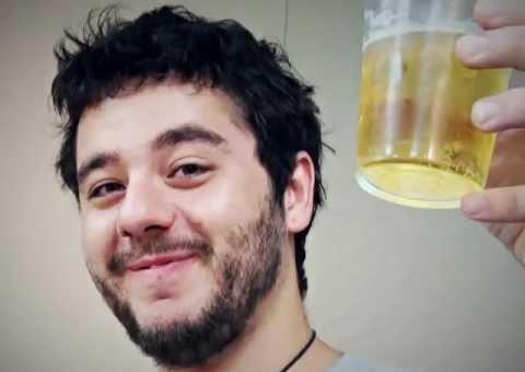 Como deixar sua cerveja em lata geladinha em 3 minutos