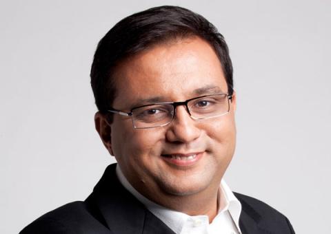 Geraldo Luís se estressa e discute com internautas 