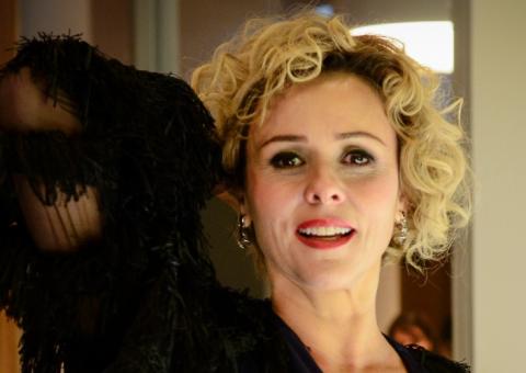 Giulia Gam assume que já usou drogas e que nunca conversou com Bial sobre divórcio