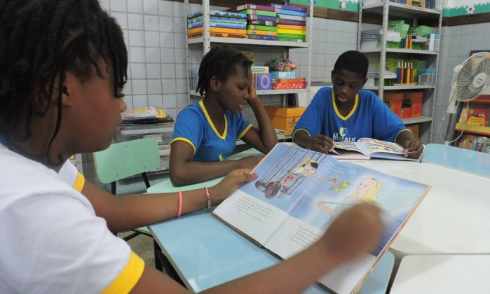 Jornal O Globo destaca alfabetização de alunos estrangeiros em Manaus