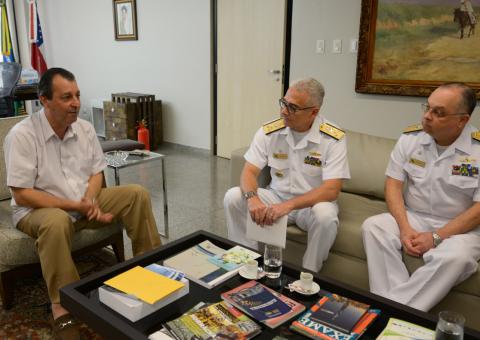 Marinha vai concentrar fabricaçao de embarcações em Manaus