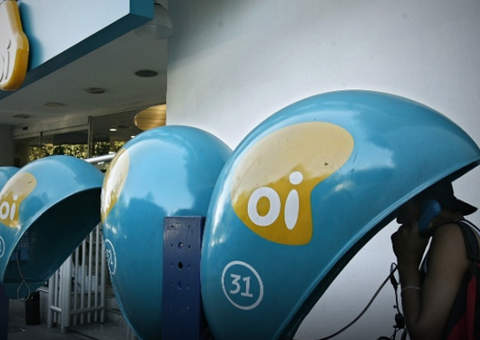 GRÁTIS: Orelhões da Oi no Amazonas estão fazendo chamadas gratuitas