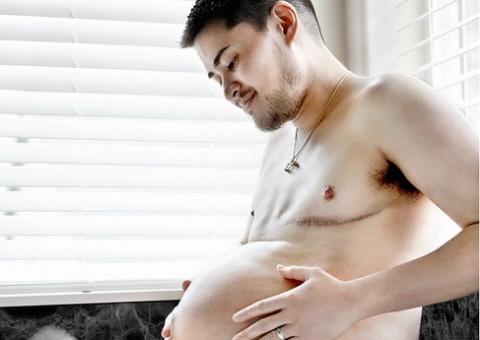 Primeiro ''homem grávido" quer se divorciar e não consegue