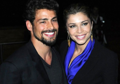 Grazi Massafera confessa que está tentando reatar casamento com Cauã Reymond