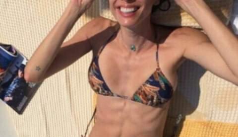    Luciana Gimenez rebate críticas de magreza após foto de biquíni 'inveja'