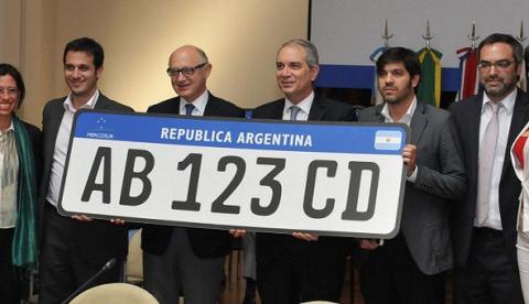 Mercosul aprova modelo único de placa para os veículos do bloco