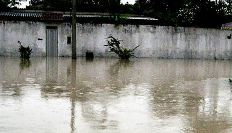 Defesa Civil atende  11 ocorrências provocadas pela chuva em Manaus