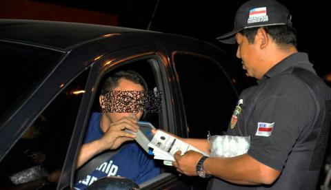   Detran lagra 35 motoristas dirigindo embriagados