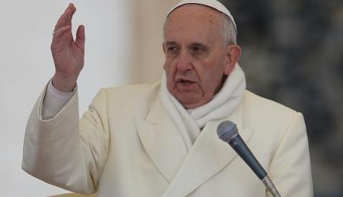  Papa critica 'pensamento único' e defende diversidade religiosa