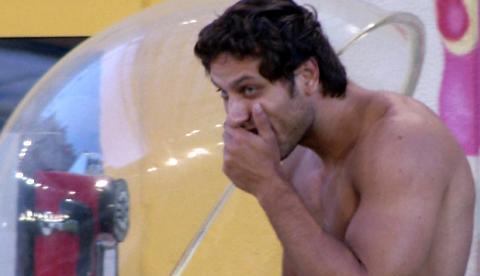 BBB: Eliéser atende e está no paredão