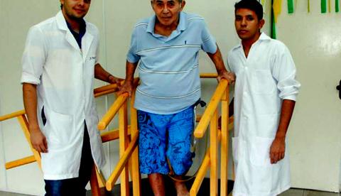 Programa "Longa Permanência" garante fisioterapia a idosos