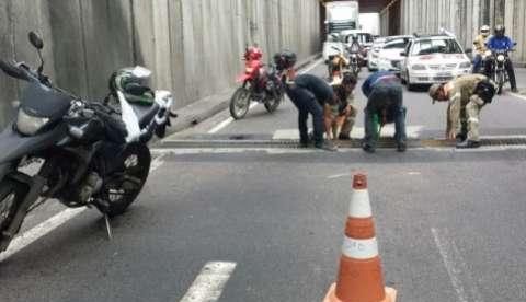 Manaustrans fecha passagem de nível na bola do Coroado depois de acidentes