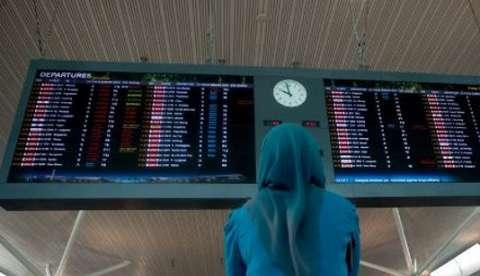 Malaysia Airlines deixa de pagar hotel em Pequim a familiares de desaparecidos