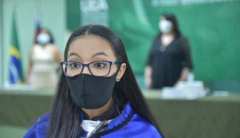 UEA faz colação virtual para mais de cem universitários em Manaus