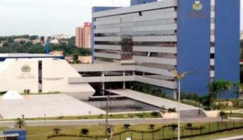 Aleam cogita diminuir restrição de acesso a prédio em Manaus