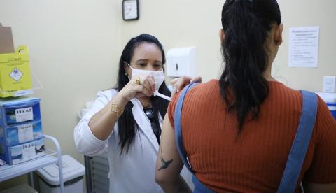 Sarampo tem vacinação em 212 postos neste sábado em Manaus