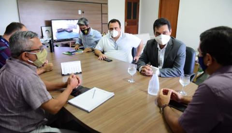 Cooperação técnica pode beneficiar mais de 120 mil pescadores no Amazonas