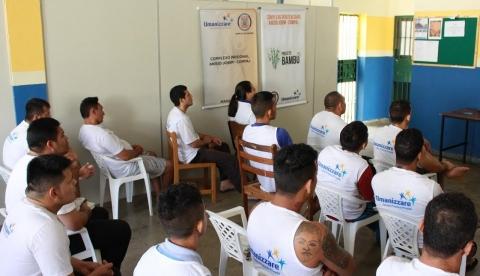 SSP-AM realiza ação social para alunos do curso de Inclusão Digital