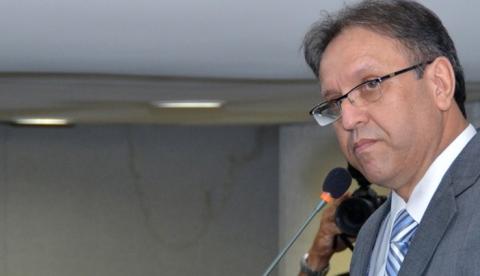 Parentes do governador do Tocantins são alvo de operação da PF