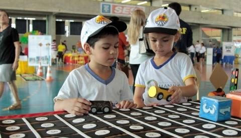 Alunos de 123 escolas apresentam jogos educativos relacionados ao trânsito