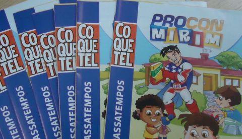 Procon Amazonas e Sinepe levam revista educativa a estudantes do ensino fundamental