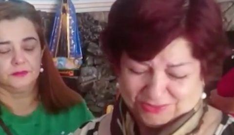 Mãe do médico da Chapecoense chora a perda do filho e diz: “ uma mãe ter que enterrar o filho, isso dói muito” 