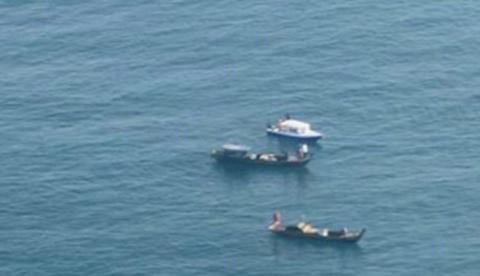 Avião da polícia indonésia cai com 12 passageiros 