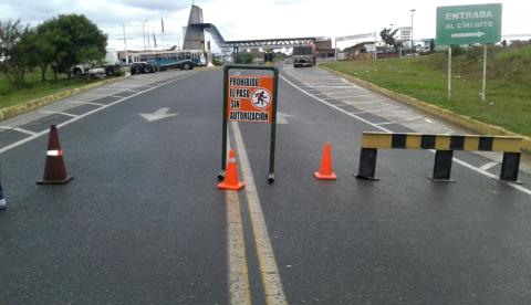 Amazonenses ficam presos na Venezuela, após país fechar a fronteira; Um deles se casa na quinta