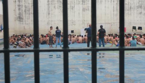 Revistas em presídios apreendem mais de mil objetos em Manaus