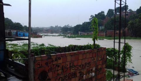 Casa desaba e quatro pessoas morrem em Manaus