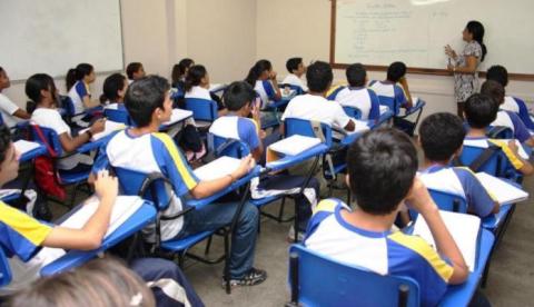 Seduc e Semed iniciam transferências para alunos neste sábado
