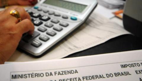 Universitários amazonenses realizam gratuitamente a Declaração de Imposto de Renda 