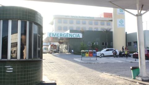 Em Manaus, dançarino é baleado enquanto conversava com amiga na frente de casa