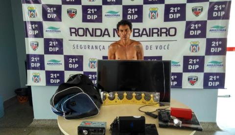 Suspeito de furtar casa é preso após ser capturado por populares em Manaus