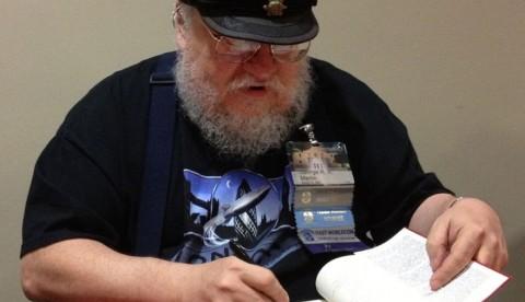 Autor de livros que inspiraram Game of Thrones dará bolsa de estudos para escritores