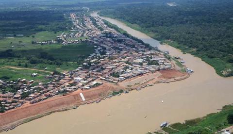Justiça bloqueia R$ 1,3 milhões de ex-prefeita de Boca do Acre 