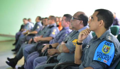 Governo reforça segurança e polícia prende 4 pessoas durante operação em Parintins