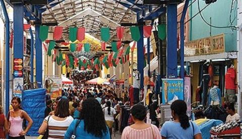 Bancos e comércio tem horário de funcionamento especial nessa quarta-feira