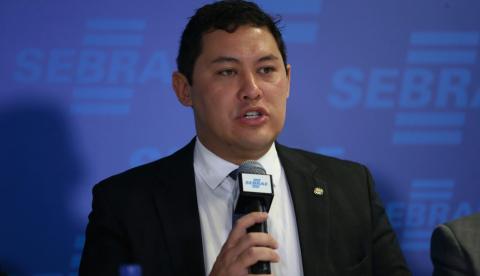 Ministro do Trabalho, Helton Yomura vira alvo da PF e é afastado do cargo