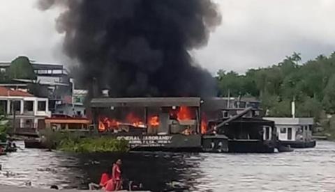 Soldado que teve 80% do corpo queimado em explosão de balsa morre em Manaus