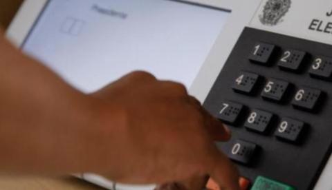 Quase um terço do eleitorado ainda pode mudar voto, revela Datafolha