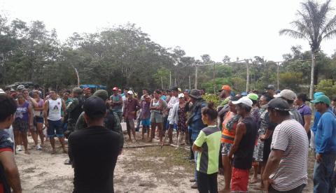 Ocupações irregulares são retiradas de área de preservação em Manaus 
