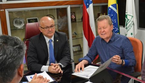 Prefeito entrega projeto de recuperação viária do Distrito Industrial de Manaus 