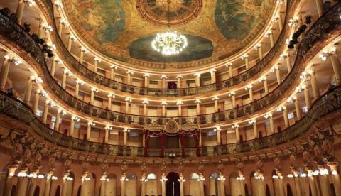 Palco Giratório e Série Encontro das Águas são destaques de julho no Teatro Amazonas