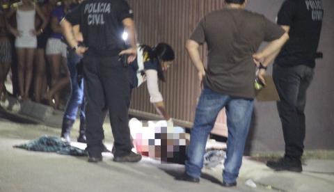 Homem é executado com oito tiros por dupla misteriosa em Manaus